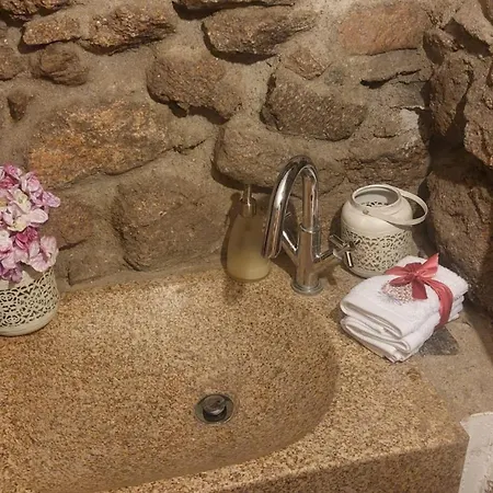 Casa Da Penha بيت للعطل *